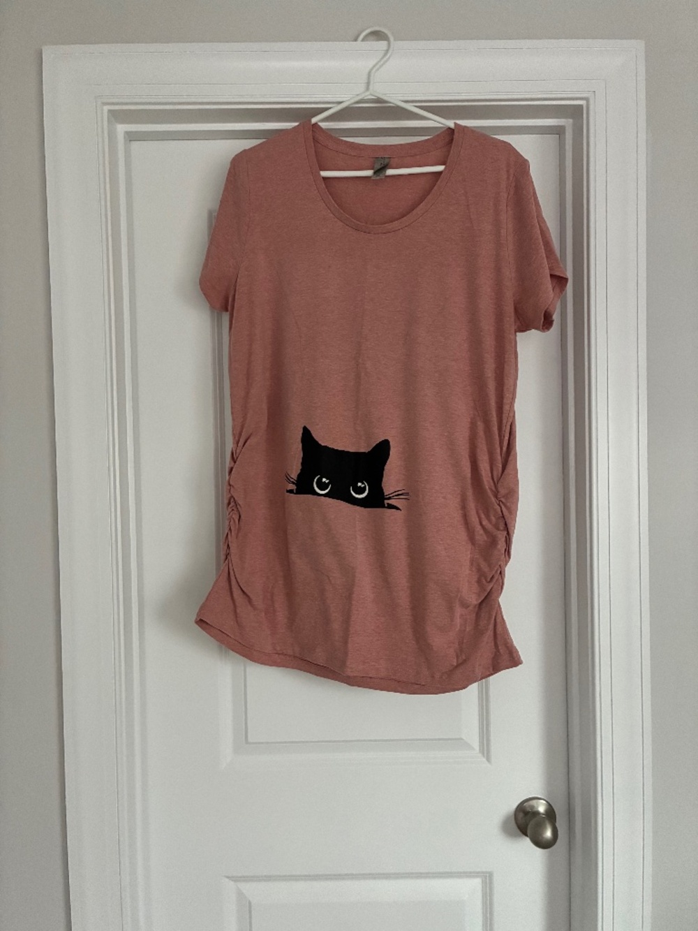 MATERNITY Peeking Kitty T-Shirt 2XL